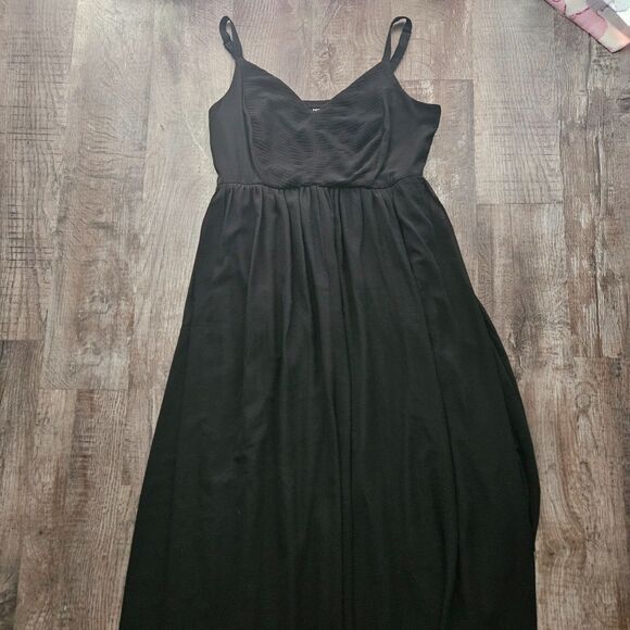 Torrid Maxi Chiffon Pleated Dress - Picture 2 of 5